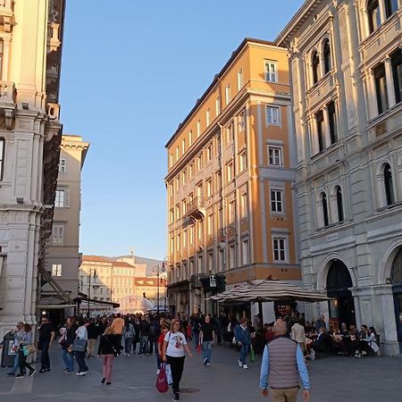 Casa Vacanze Trieste - Vista Piazza Unita 外观 照片